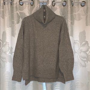 H&M Grey Turtleneck Sweater (NEVER WORN)